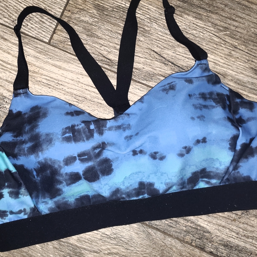 OLD NAVY Med Sports Bra, blue tye dye. Worn 2/3x euc++ Free with $10+